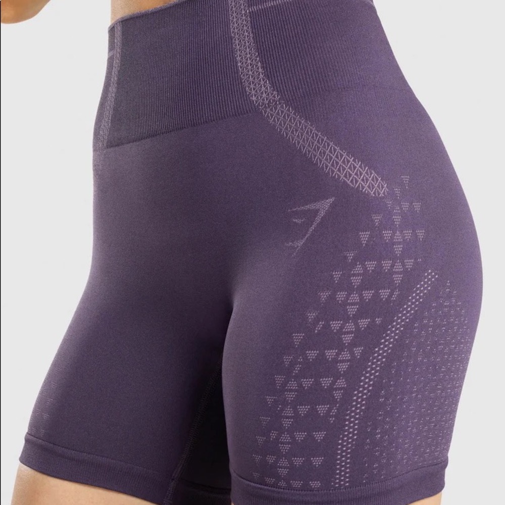 GYMSHARK APEX SHORTS